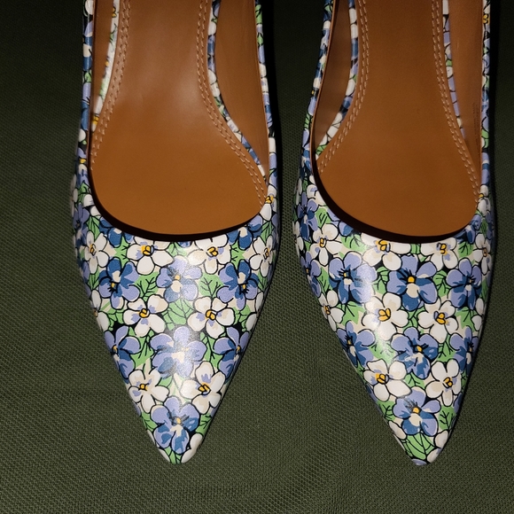 Tory Burch Heels - Picture 11 of 17